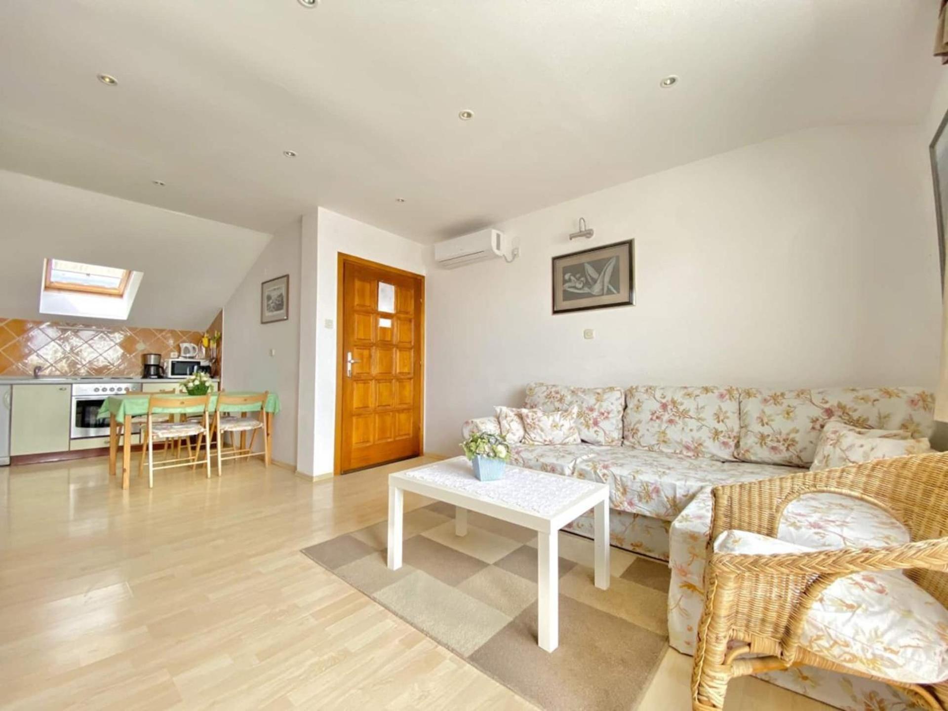 Family Apartments Viva Close To The Beach クルク エクステリア 写真